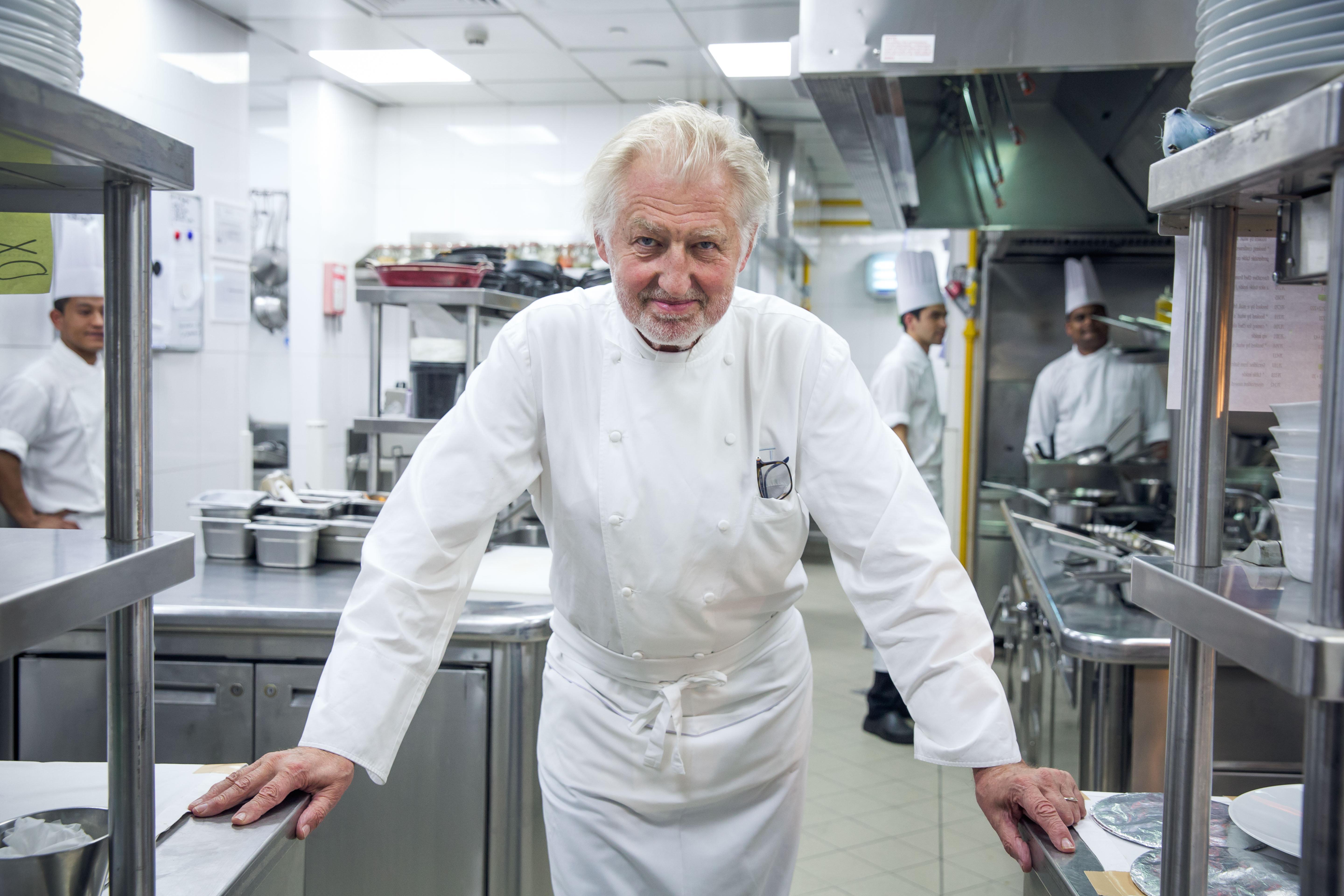 Intercontinental Dubai Festival City By Ihg Εξωτερικό φωτογραφία Paul Bocuse