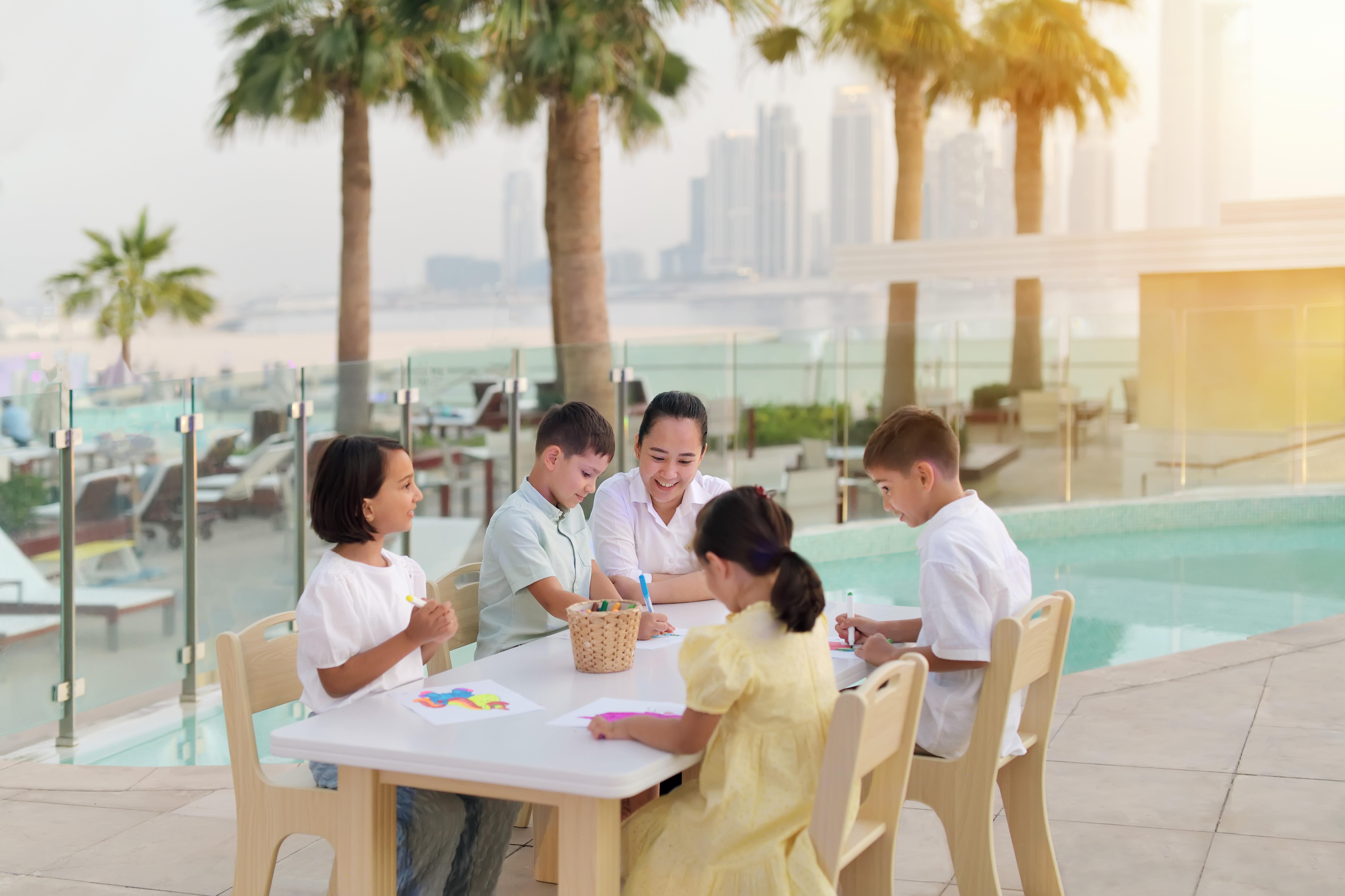 Intercontinental Dubai Festival City By Ihg Εξωτερικό φωτογραφία Raffles International School Dubai
