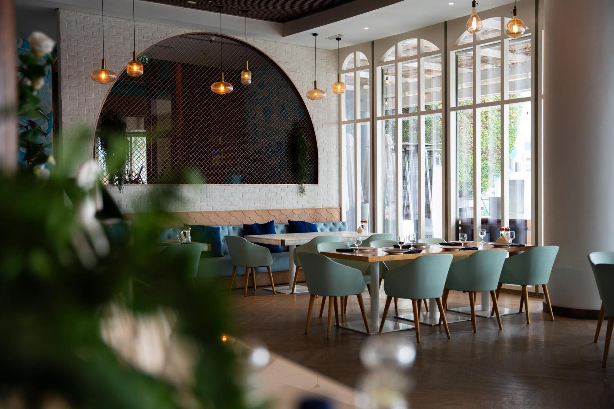 Intercontinental Dubai Festival City By Ihg Εξωτερικό φωτογραφία Restaurant interior